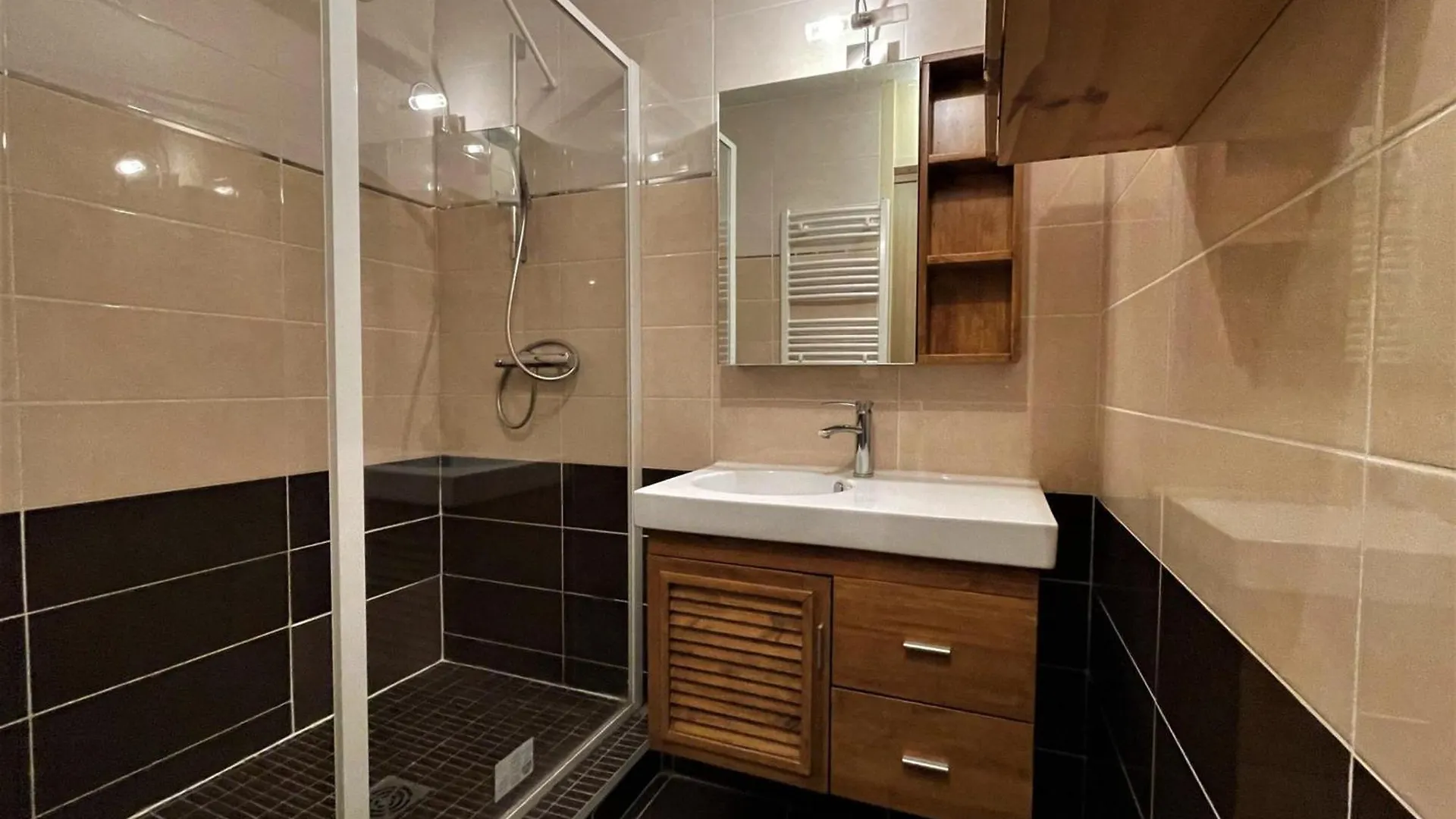 شقة Appartement Confort Pour 5 Aux Menuires - Animaux Admis - Fr-1-452-41 سان-مارتن-دي-بيفيل